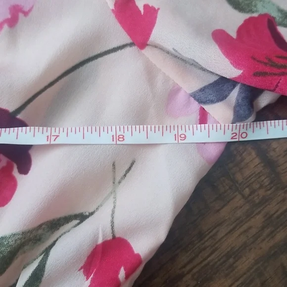 KOjOOIN Pink Floral Smocked Tiered Midi Dress SZ L - Picture 16 of 17